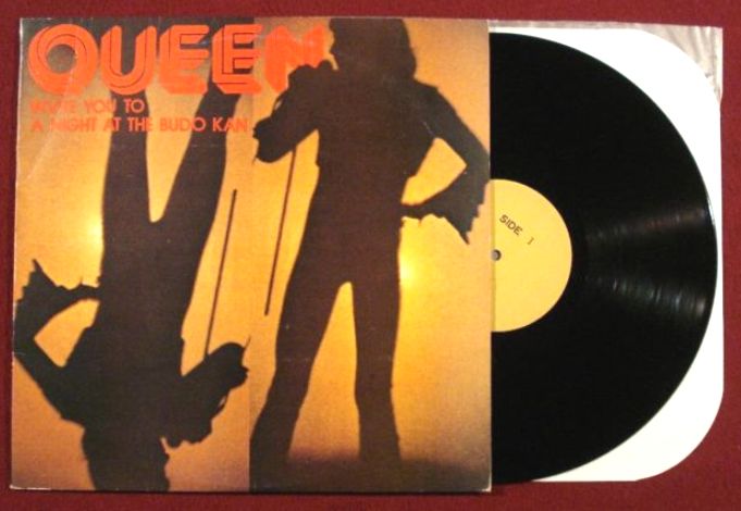 1976-04-01-Queen_Invite_You_To_A_Night_Budokan-disque
